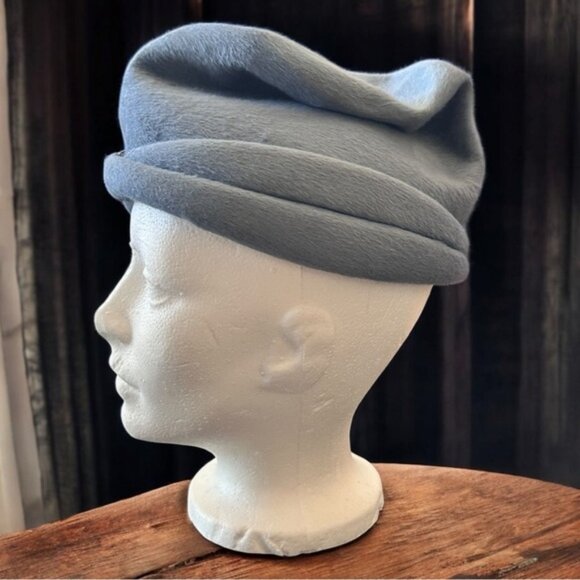 Vintage Soleil Luisant Felt Powder Blue Hat (21”) - Picture 5 of 11